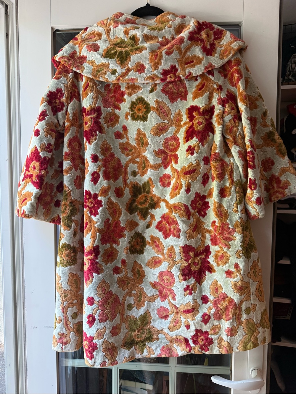 Vintage Floral Coat in Cream, Red, Orange, Green - Picture 2 of 6